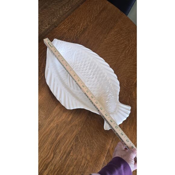 Large White Ceramic Fish Shaped Serving Platter Tray Coastal Nautical Decor - Picture 9 of 11